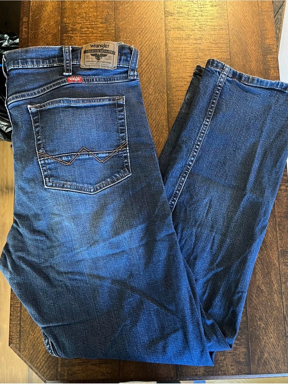 Wrangler Men's Dark Blue Straight-Leg Jeans 38 x 32